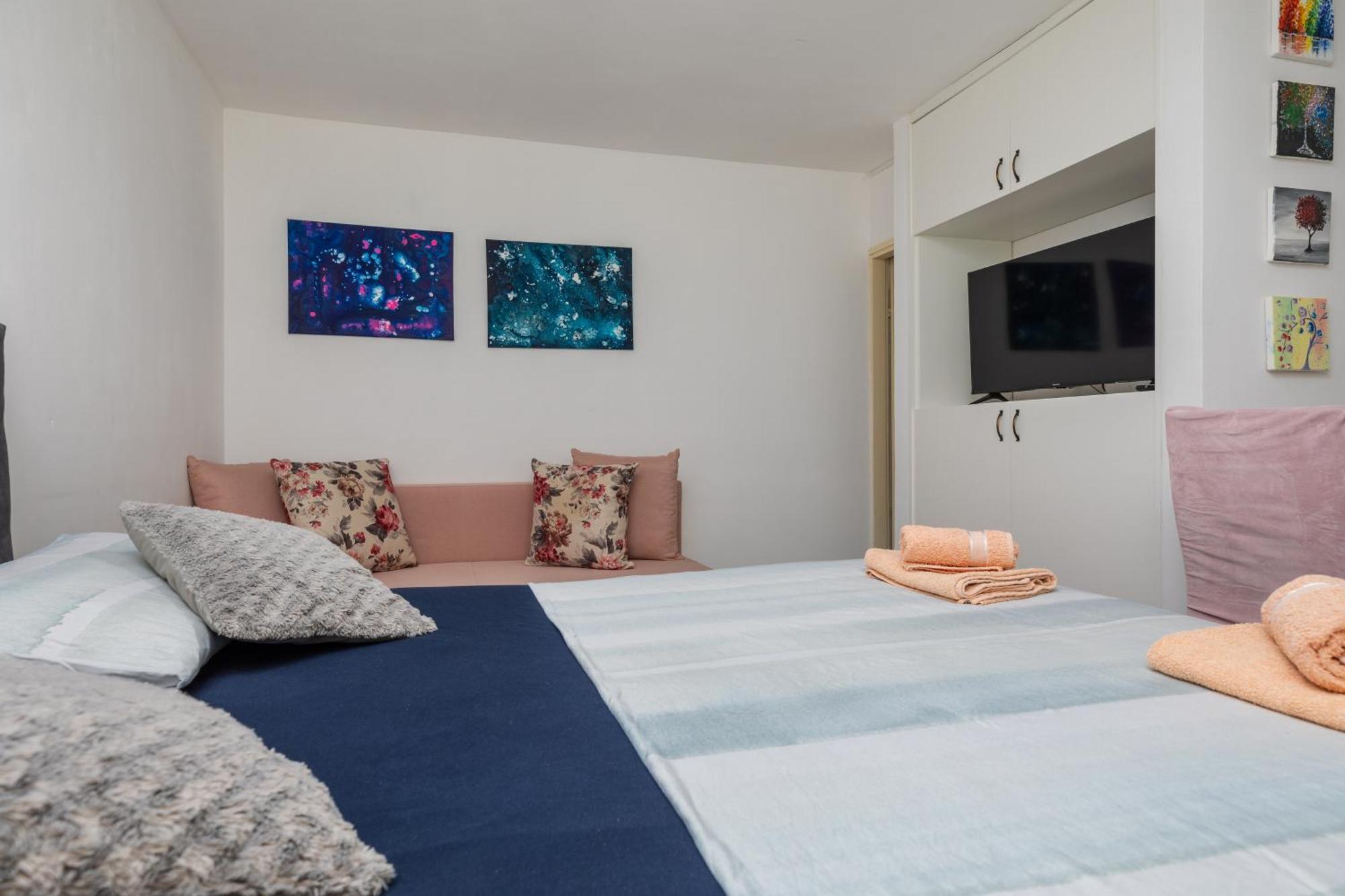 Apartments By The Sea Balica Rat, Omis - 1065 Rom bilde