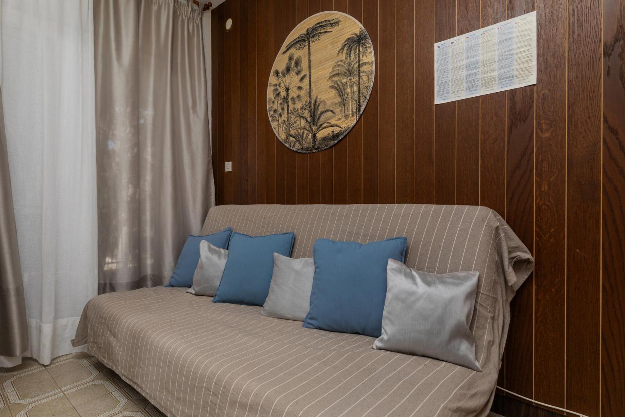 Apartments By The Sea Balica Rat, Omis - 1065 Rom bilde