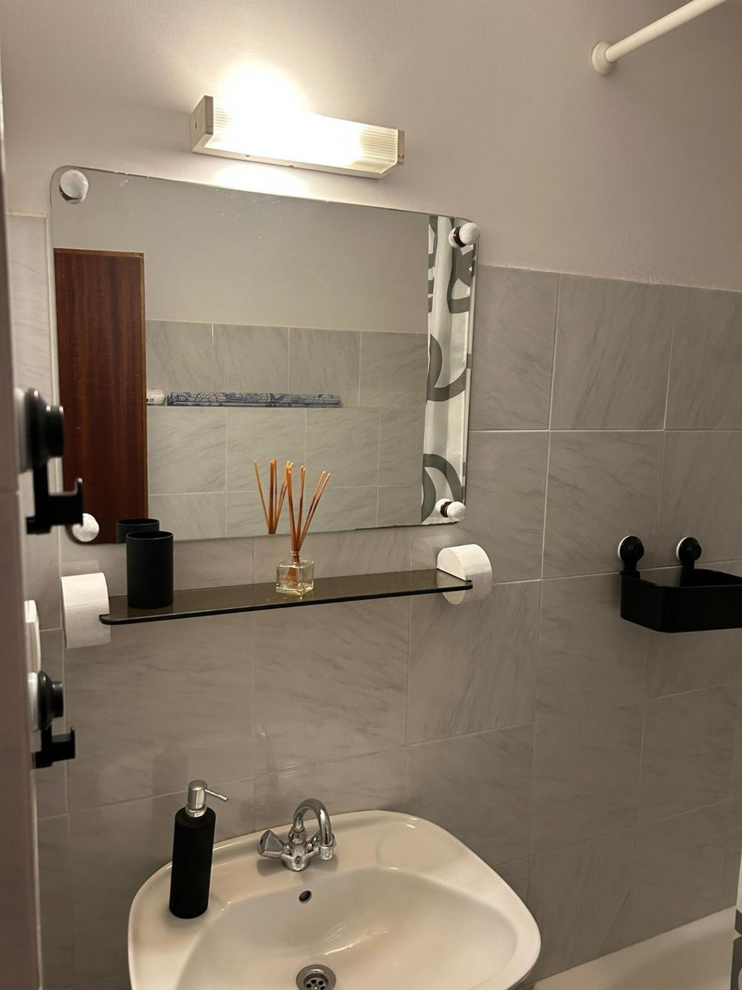 Apartments By The Sea Balica Rat, Omis - 1065 Rom bilde